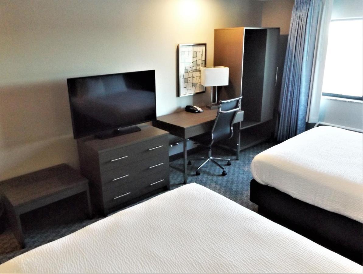 Brookstone Inn & Suites Fort Dodge Dış mekan fotoğraf