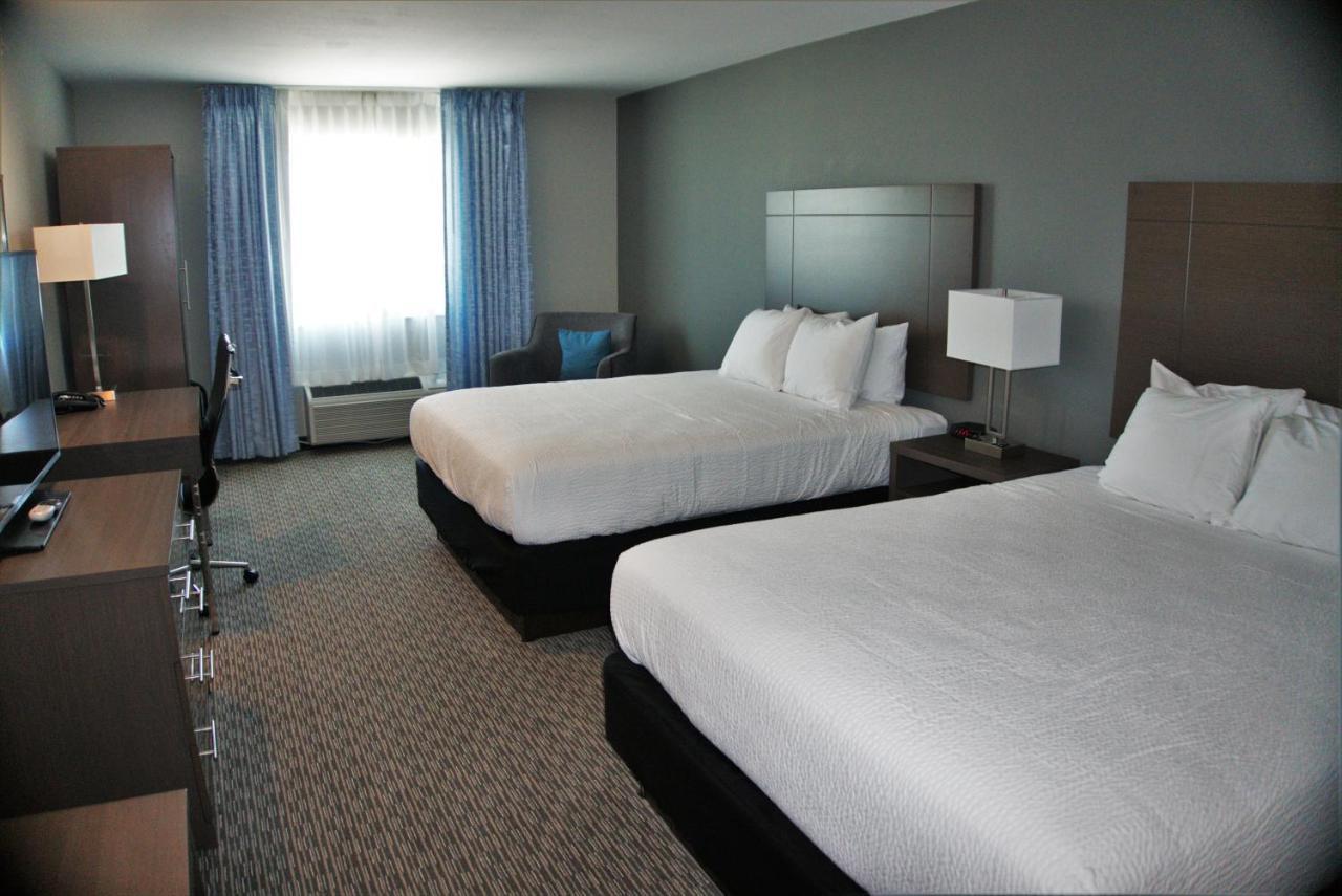 Brookstone Inn & Suites Fort Dodge Dış mekan fotoğraf