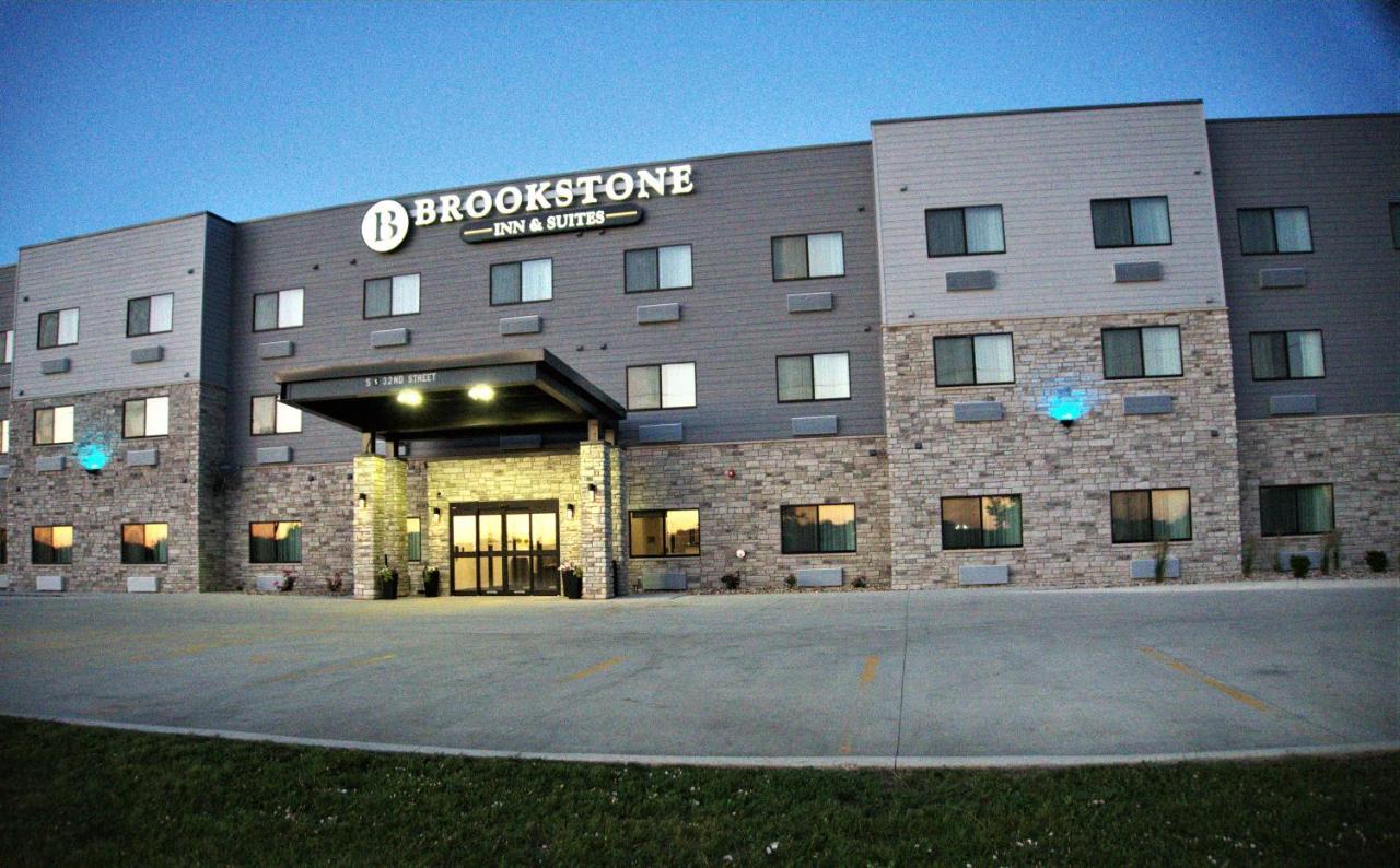Brookstone Inn & Suites Fort Dodge Dış mekan fotoğraf