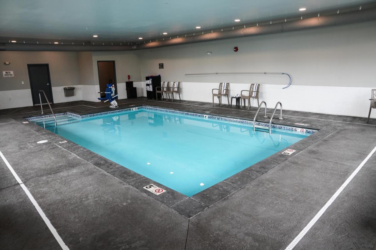 Brookstone Inn & Suites Fort Dodge Dış mekan fotoğraf